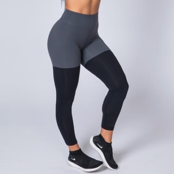 Muscle Nation Two Tone Scrunch Leggings - Shadow Grey / Black - Picture 4 of 4